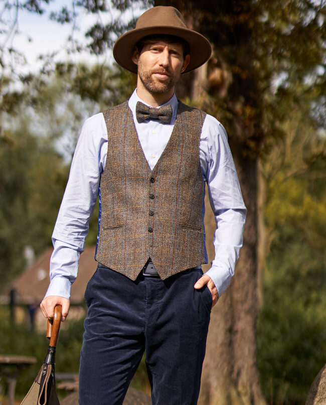 Harris Tweed Weste ‘’Tailor’’ mit Taftrücken, green-blue herringbone I Wellington of Bilmore