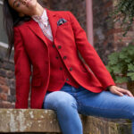 Carola - femininer Harris Tweed Blazer in rot