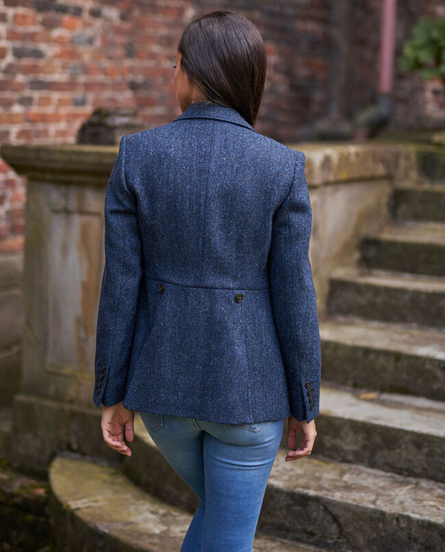 Fashionable fitted ladies&#039; blazer &quot;Carola&quot; in blue I Wellington of Bilmore