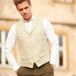 Wales - chic linen vest in light green