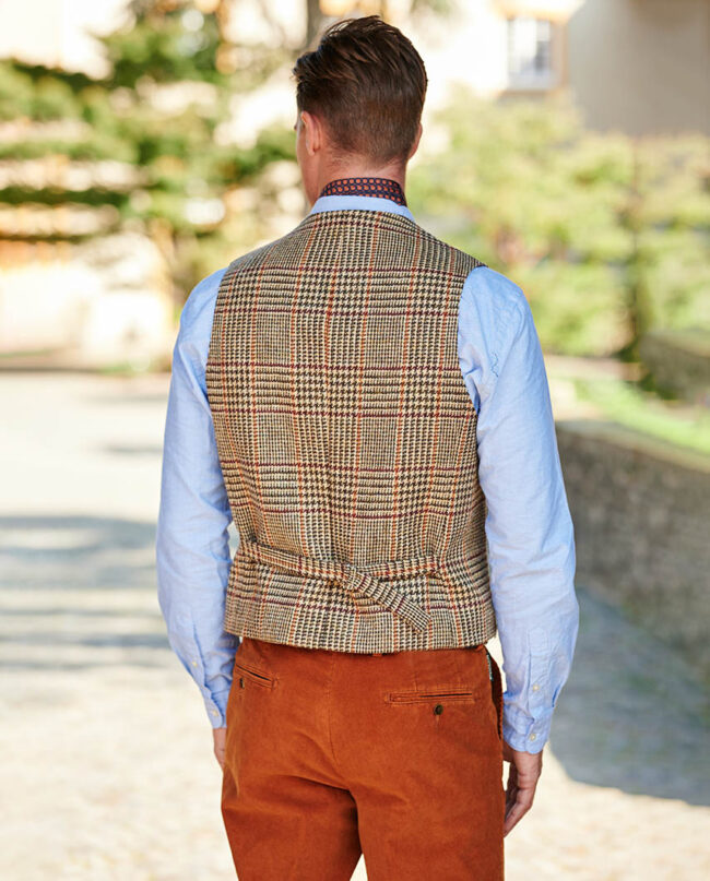Wales - classic men's vest made from original Harris Tweed, scottish check I Wellington of Bilmore