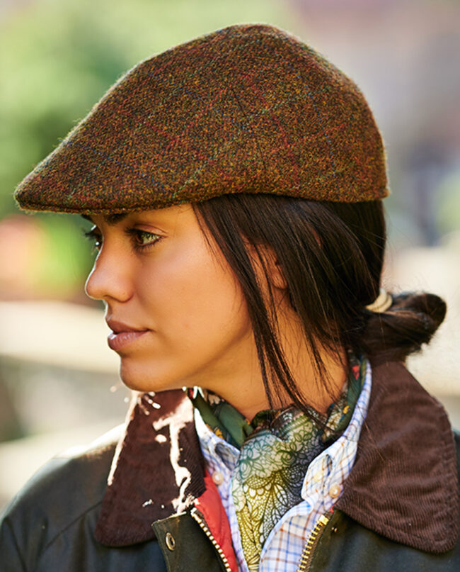 Harris Tweed cap &quot;Henry Cap&quot; in brown with red, blue and green accents