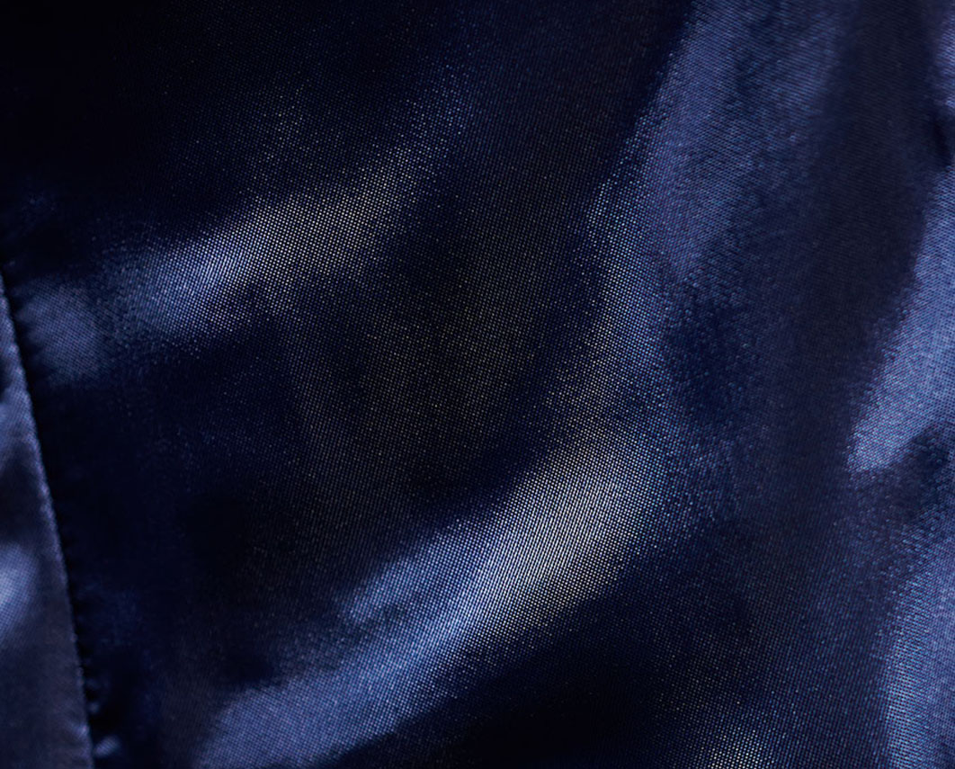 Polyester fabric in shimmering dark blue I Wellington of Bilmore