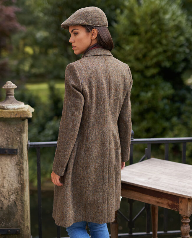 Women&#039;s coat &quot;Emilia&quot; made from high-quality Harris Tweed in Evergreen I Wellington of Bilmore
