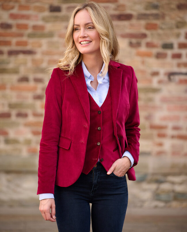 Ladies&#039; velvet blazer &#039;&#039;Ami&#039;&#039;, red I Wellington of Bilmore