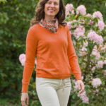 Women&#039;s knitted sweater &#039;&#039;Jane&#039;&#039; with V-neck in orange