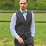 Harris Tweed vest &#039;&#039;Wales&#039;&#039; in anthra Herringbone