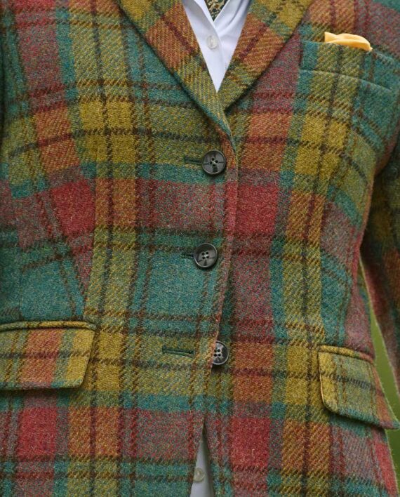 Ava- Damen Harris Tweed Blazer in colorful Tartan I Wellington of Bilmore