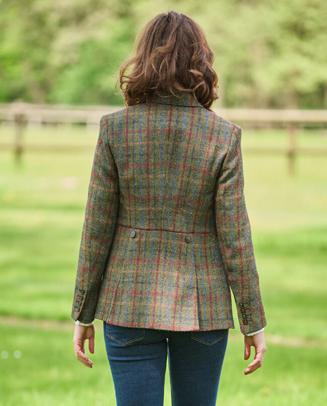 Carola – Damen Harris Tweed Blazer, in red-blue Check I Wellington of Bilmore